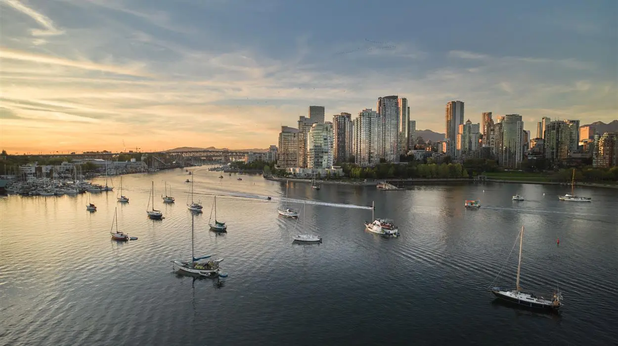 Vancouver Hop-on, Hop-off 24 Hour Discoverer Tour Pass