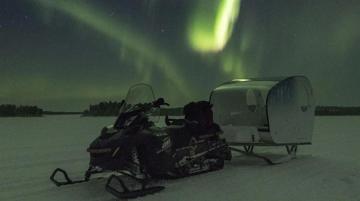 Aurora Sledge Private Safari (Nangu)