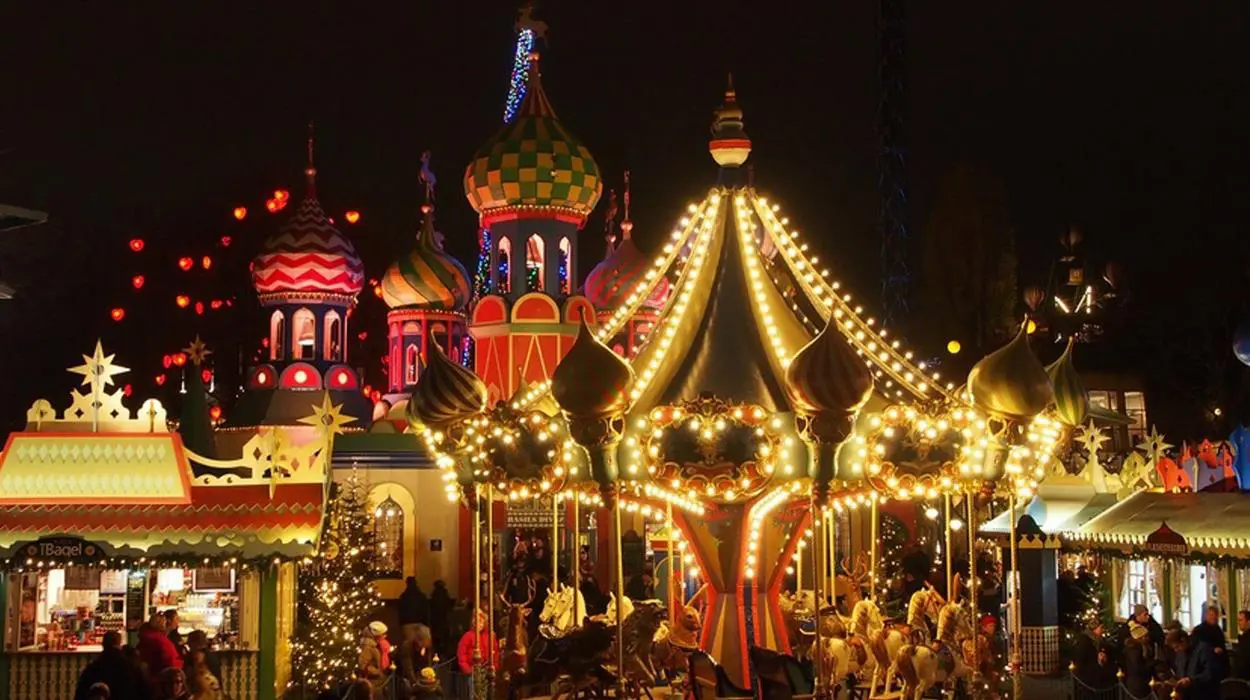 Copenhagen’s Christmas Spirit Private Walking Tour