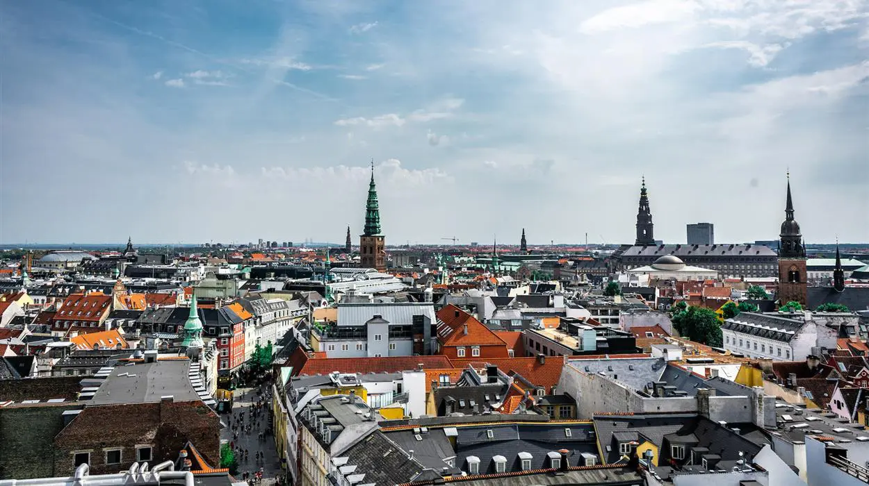 Copenhagen's Amazing Architecture Private Walking Tour