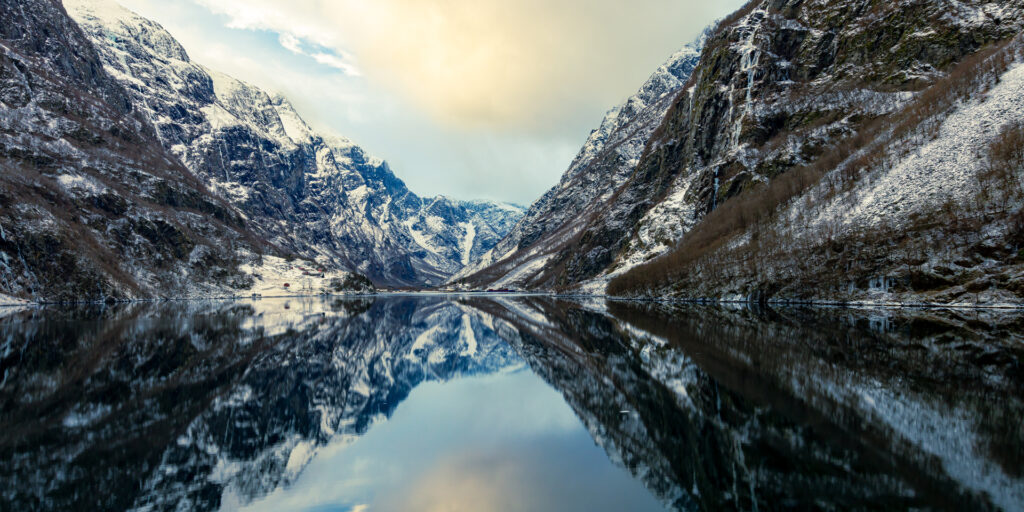 Winter Norway – Discover Mountains and Fjords
