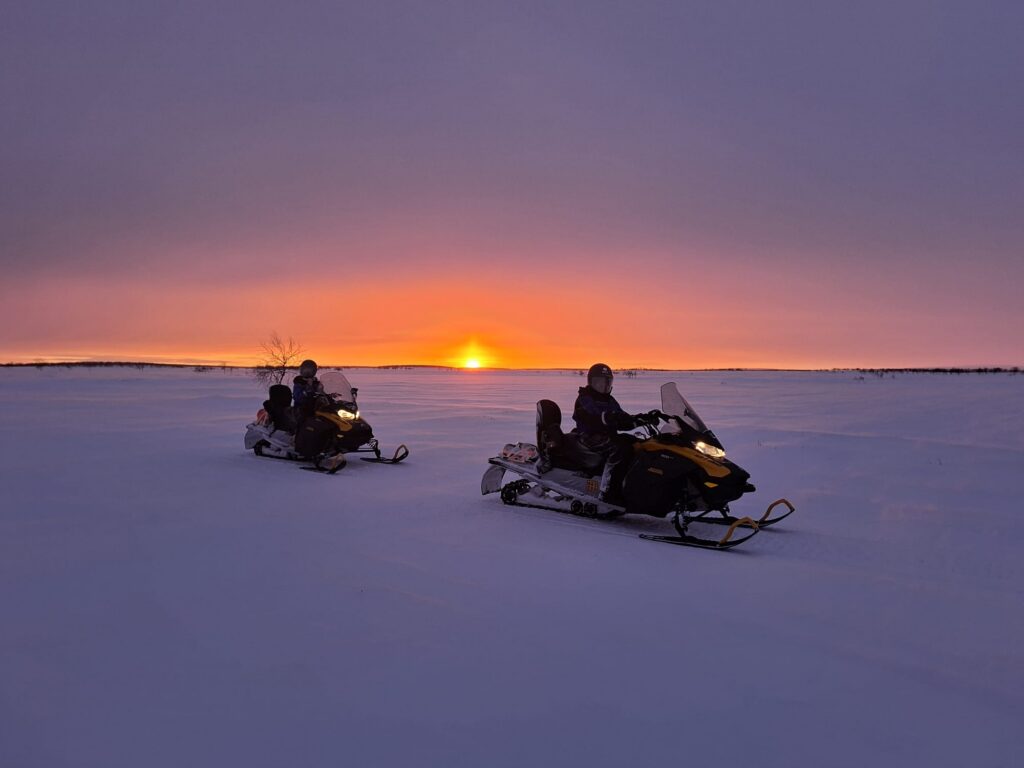 Arctic Ocean Multi-Day Snowmobile Safari