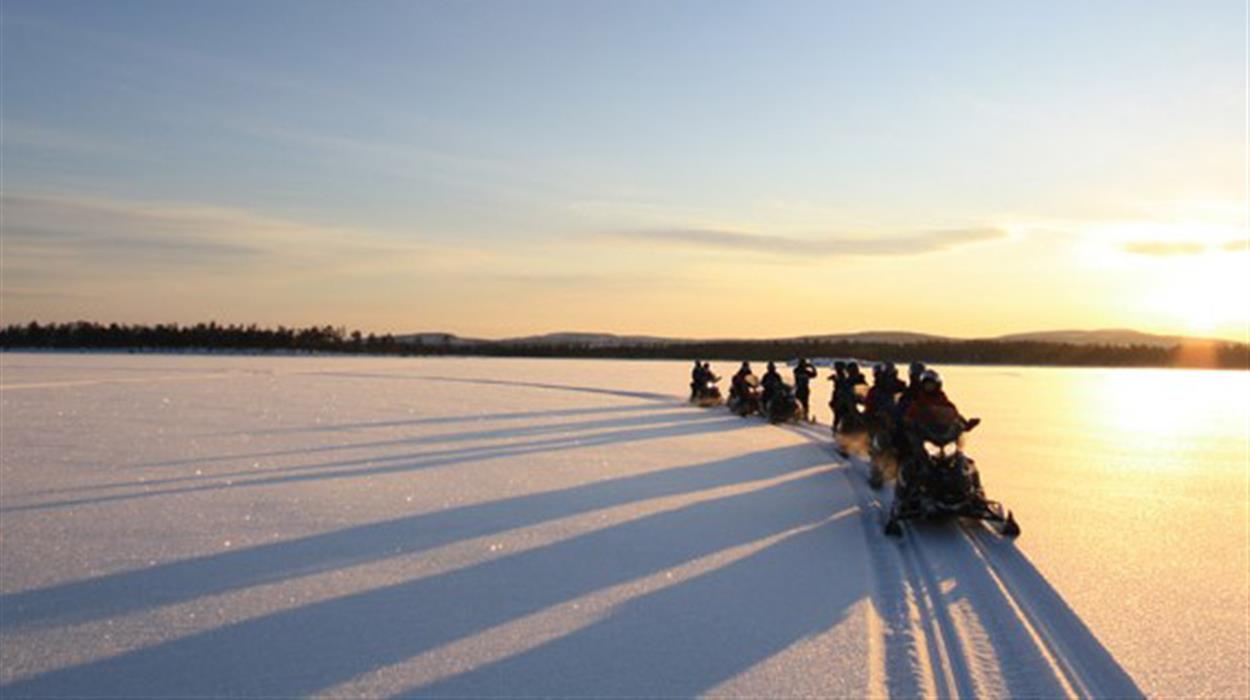 Snowmobile Safari (Nangu)